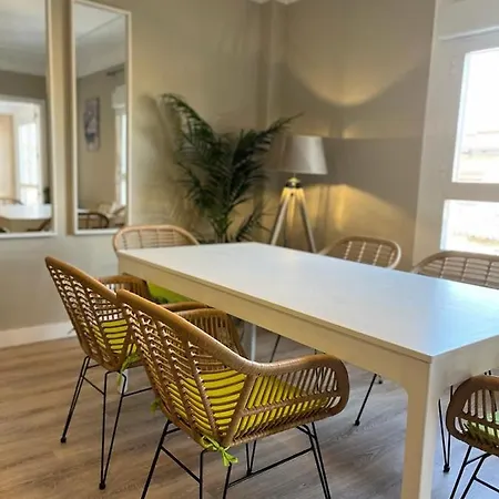 アパート Vtz El Balcon De Conde De Aranda Iii サラゴサ